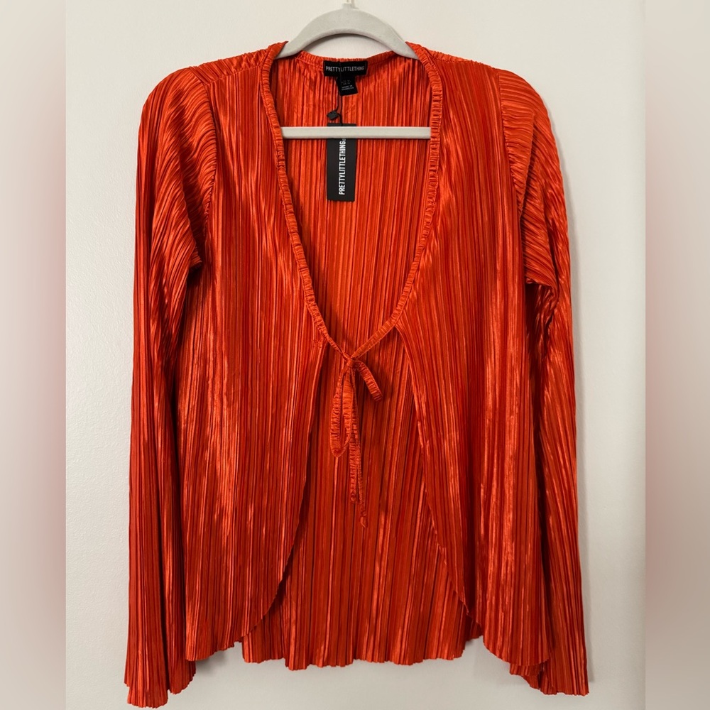 PrettyLittleThing Vibrant Orange Pleated Blouse